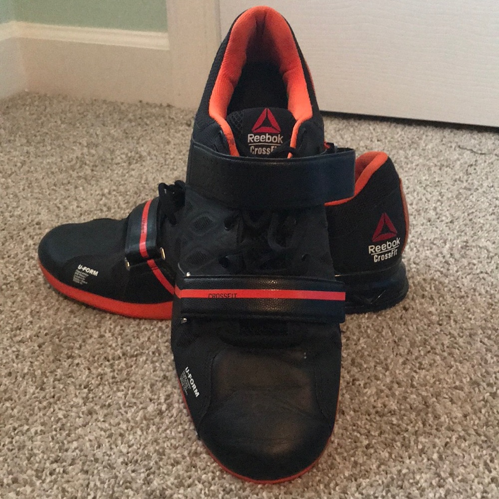 Men’s Size 11 Reebok CrossFit Shoes! EUC!